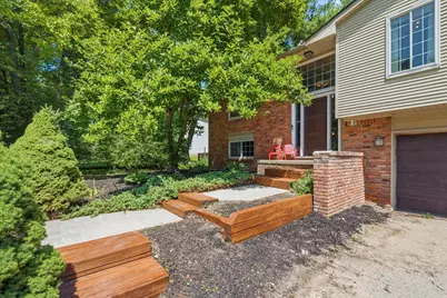 7737 Collingwood Drive, Brighton, MI 48114 - Photo 4