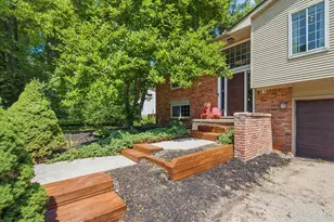 7737 Collingwood Dr, Brighton, MI 48114 - Photo 4