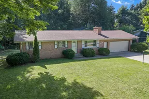 8696 Maplewood Dr, Berrien Springs, MI 49103 - Photo 36
