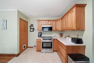 4319 Francis St, Jackson, MI 49203 - Photo 10