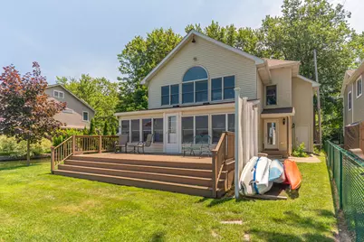 11818 Algonquin Drive, Pinckney, MI 48169 - Photo 2