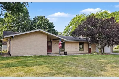 2436 Fountain Lane, Stevensville, MI 49127 - Photo 2