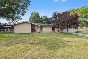 2436 Fountain Ln, Stevensville, MI 49127 - Photo 1