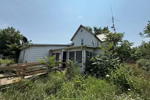 8211 S Lake Pleasant Road S, Hillsdale, MI 49242 - Photo 2