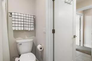 635 Fairview Ave NE, Grand Rapids, MI 49503 - Photo 16