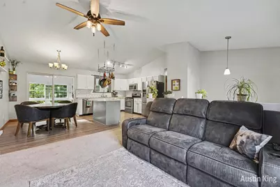 1350 Trailside Ct NW, Grand Rapids, MI 49504 - Photo 4