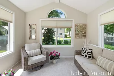 2516 Golfbury Drive SW, Wyoming, MI 49519 - Photo 6