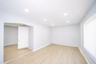 22675 Santa Maria St, Detroit, MI 48219 - Photo 12