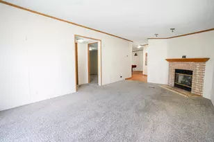 8260 Earls Ct, Kalamazoo, MI 49009 - Photo 4
