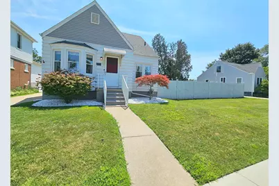 495 North Drive, Wyandotte, MI 48192 - Photo 1