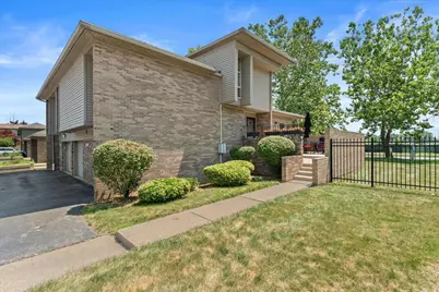 1100 Saint Aubin Place, Detroit, MI 48207 - Photo 4