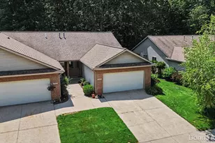 17517 Park Pl Cir, Spring Lake, MI 49456 - Photo 2