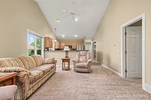17517 Park Pl Cir, Spring Lake, MI 49456 - Photo 8