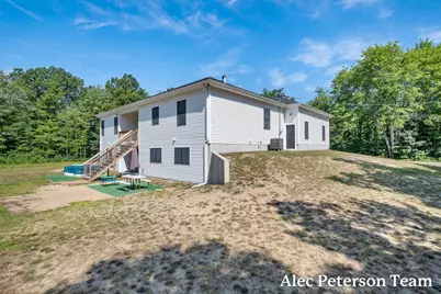 6069 Ruthie Lane, Fruitport, MI 49415 - Photo 8