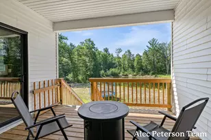 6069 Ruthie Ln, Fruitport, MI 49415 - Photo 12