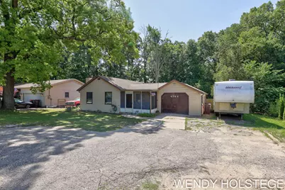 4744 Burton Street SE, Grand Rapids, MI 49546 - Photo 1