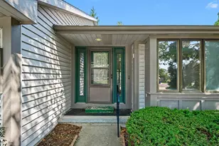 2779 Mulford Dr SE, Grand Rapids, MI 49546 - Photo 4