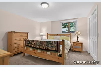 2620 Riverside Drive NE, Grand Rapids, MI 49505 - Photo 24