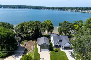 7353 Davies Dr NE, Rockford, MI 49341 - Photo 2