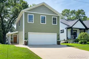 7353 Davies Dr NE, Rockford, MI 49341 - Photo 4