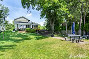 7353 Davies Dr NE, Rockford, MI 49341 - Photo 2