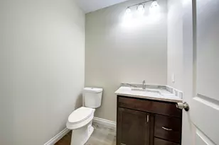 33724 Barrington St, Westland, MI 48186 - Photo 6