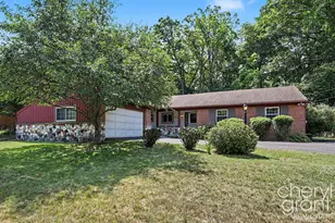 3052 Bonita Dr SE, Grand Rapids, MI 49508 - Photo 1