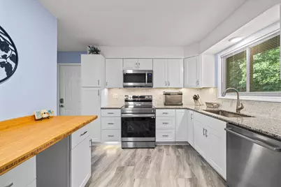 1609 Glastonbury Road, Ann Arbor, MI 48103 - Photo 10