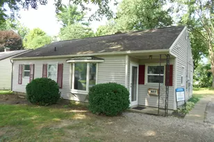627 Clearview St, Kalamazoo, MI 49048 - Photo 1