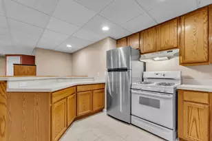 44899 Weymouth Dr, Canton, MI 48188 - Photo 42