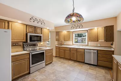 1076 Lancelot Drive, Muskegon, MI 49445 - Photo 14