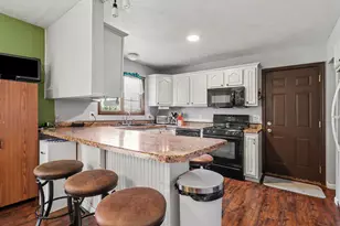 4067 W 48th St, Fremont, MI 49412 - Photo 4
