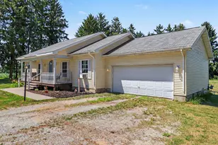 4067 W 48th St, Fremont, MI 49412 - Photo 2