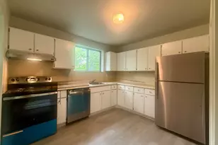 410 S Revena Blvd, Ann Arbor, MI 48103 - Photo 4