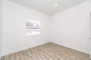 303 Middle St, Three Rivers, MI 49093 - Photo 12