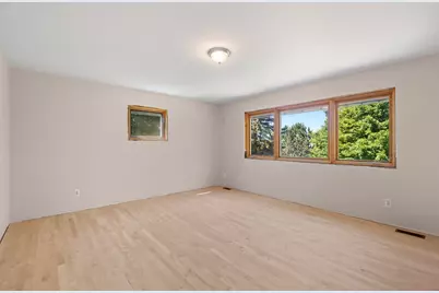 336 Bridge Street, Frankfort, MI 49635 - Photo 18