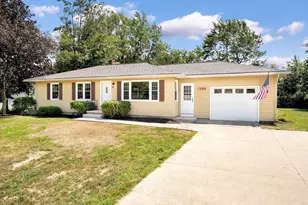 1244 Hillcrest Dr, Wayland, MI 49348 - Photo 2