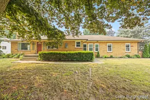 3026 Burton St SE, Grand Rapids, MI 49546 - Photo 2