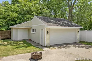 118 Lauderdale Ave NE, Grand Rapids, MI 49546 - Photo 30