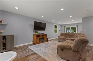 21684 Channel Pkwy, Edwardsburg, MI 49112 - Photo 12