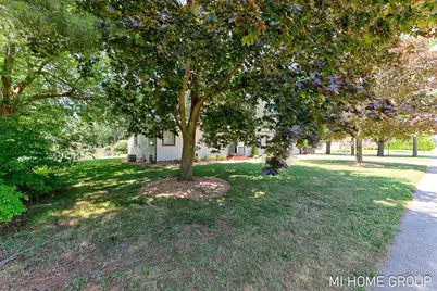 918 136th Avenue, Holland, MI 49424 - Photo 6