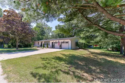 918 136th Avenue, Holland, MI 49424 - Photo 4