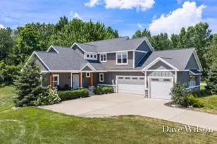 6699 Summer Meadows Dr NE, Rockford, MI 49341 - Photo 2