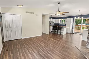 35304 Fairchild St, Westland, MI 48186 - Photo 8