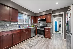 14638 Westmore St, Livonia, MI 48154 - Photo 8