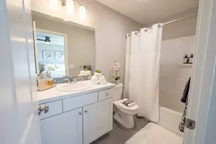 8903 Dalton Ln, Jenison, MI 49428 - Photo 18