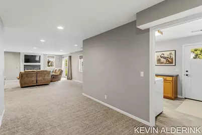 9325 Garden View Drive, Zeeland, MI 49464 - Photo 40