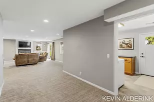 9325 Garden View Dr, Zeeland, MI 49464 - Photo 40