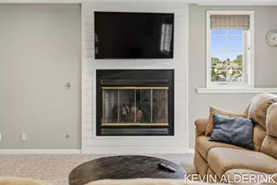 9325 Garden View Dr, Zeeland, MI 49464 - Photo 38