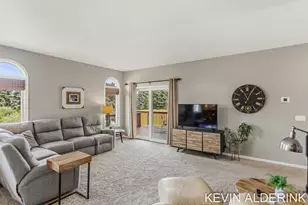9325 Garden View Dr, Zeeland, MI 49464 - Photo 6